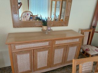 Muebles comedor completo.