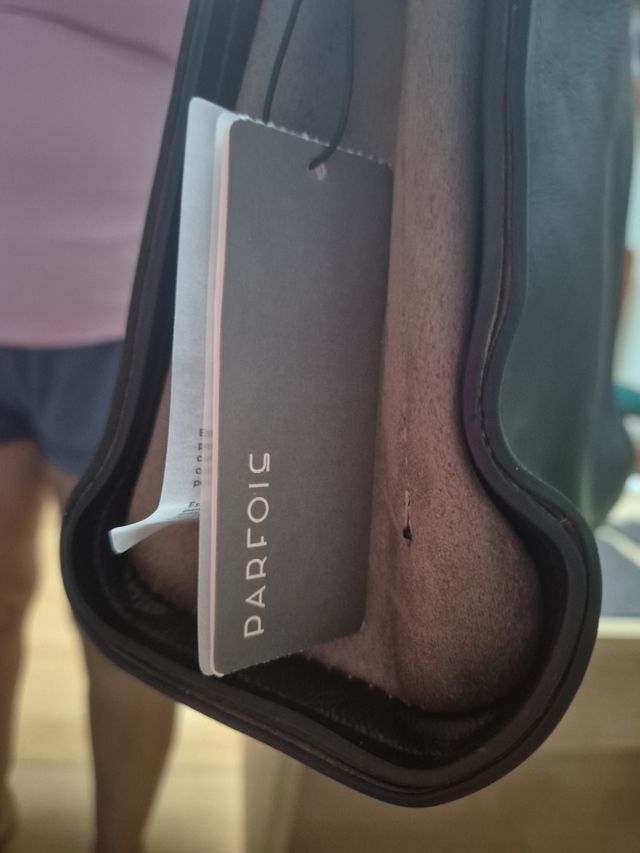 Bolso de vestir negro y marrón