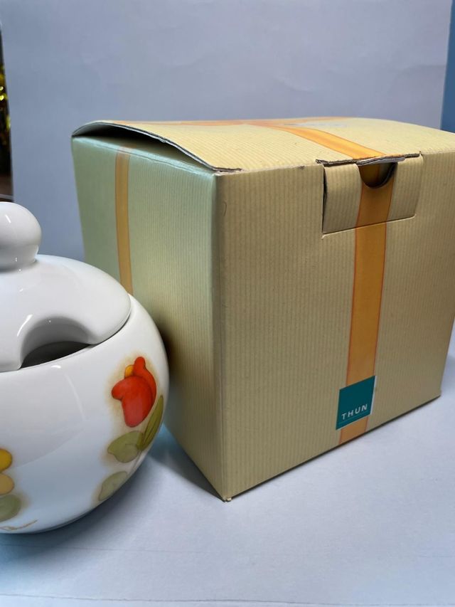 Zuccheriera Thun decorata fiori