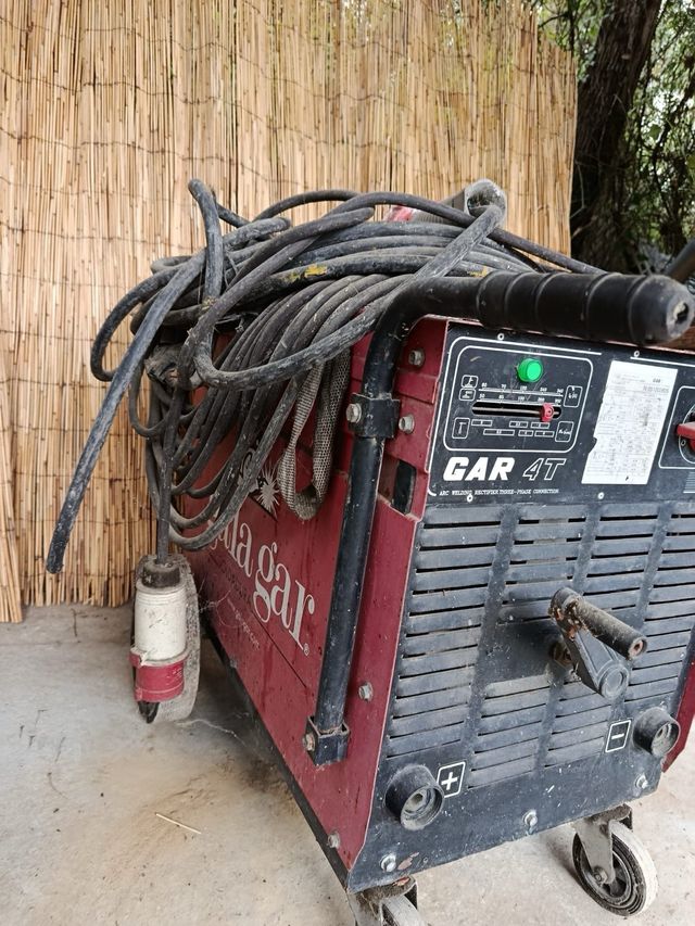 Máquina de Soldar GAR 4T