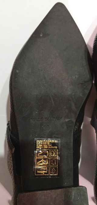 Zapatos Diqia Marrones con Tachuelas