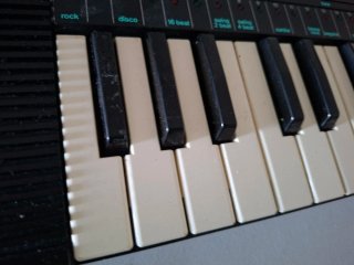 Teclado Casio PT-180