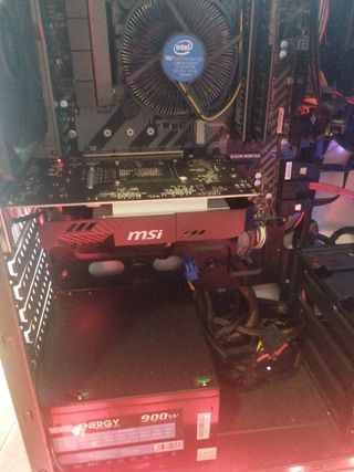 Torre Gamer MSI blanca,40 gigas ddr4,NV de 500