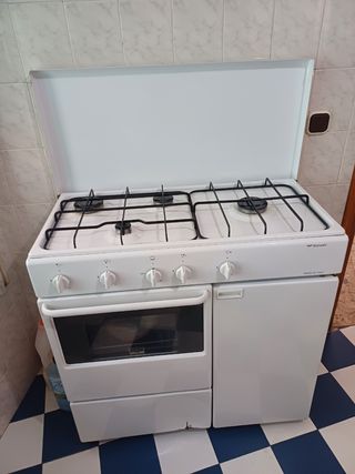Cocina de gas butano Bompani