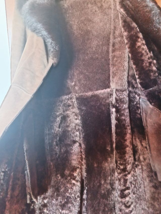 Abrigo de ante (piel vuelta)marrón con cinturón