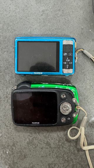 2 Cámaras Digitales Fujifilm FinePix y XP