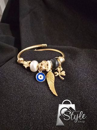 Pulsera tipo Pandora dorada