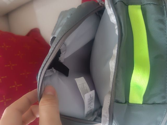 Mochila Patagonia Gris Nueva. Gran Oportunidad.