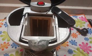 Cafetera eléctrica con 2 tazas