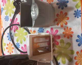 Cafetera eléctrica con 2 tazas