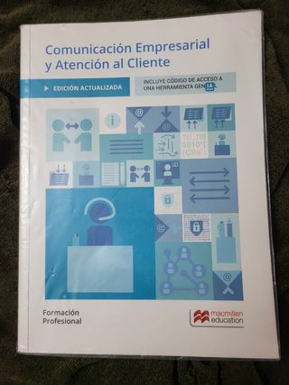 10 libros de 1°de ADMINISTRATIVO Grado Medio