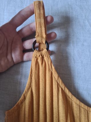 Camiseta tirantes mostaza Pimkie