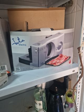 Cortafiambres Jata Eléctrico