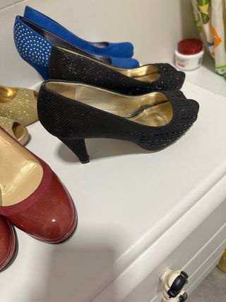 Lote de tacones elegantes