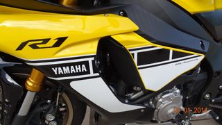 Yamaha R1 60 Aniversario