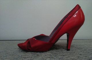 Scarpe rosse con tacco