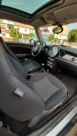 Mini One R56 gasolina. Muy cuidado.