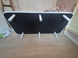 Somier tapizado blanco