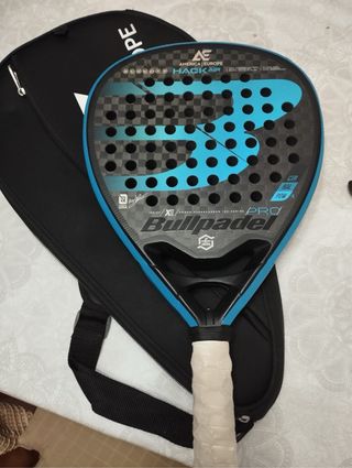 Pala de pádel Bullpadel Hack Air AE 21