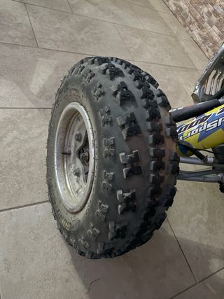 Quad Suzuki LT-Z400 Blanco