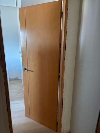 Pack 2 puertas macizas + 4 puertas madera