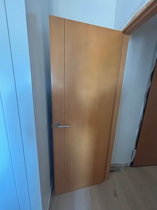 Pack 2 puertas macizas + 4 puertas madera