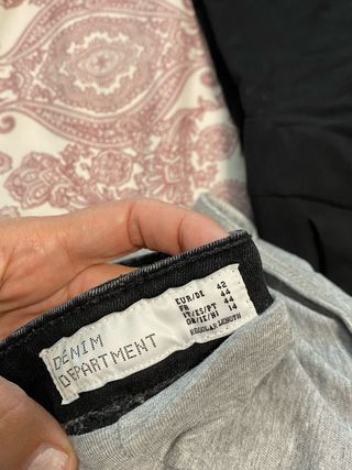 Pantalones premamá varias marcas y tipos. 