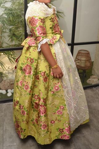 Vestido de fallera verde y rosa
