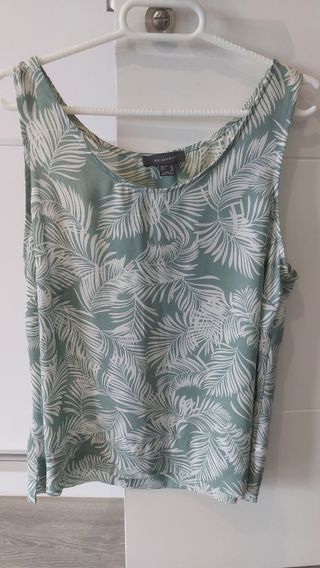 Blusa tirantes Primark verde estampado hojas