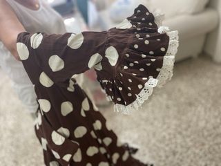 Traje de flamenca marrón con lunares blancos