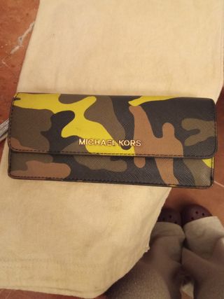 Bolso Michael Kors Camuflaje Amarillo