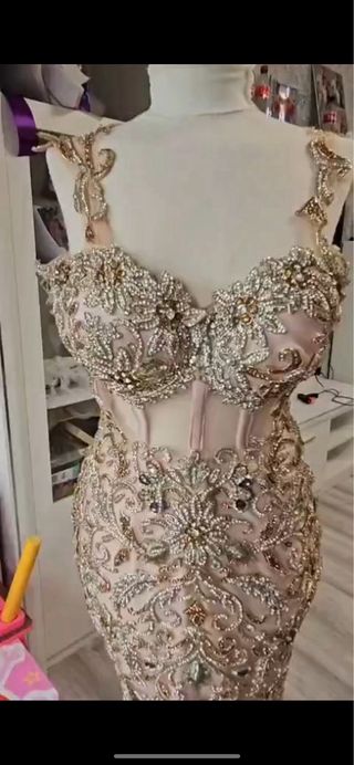 Vestido de boda gitana dorado y rosa