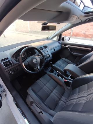 Volkswagen Touran 2012