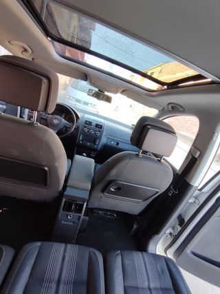 Volkswagen Touran 2012