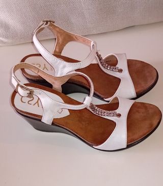 Sandalias CSY Piel Talla 36 Blancas