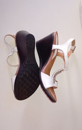 Sandalias CSY Piel Talla 36 Blancas