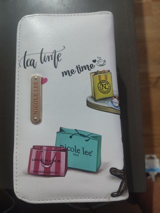Cartera y Porta móvil Nicole Lee USA