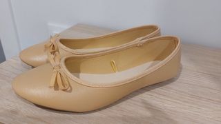 Manoletinas beige con lazo