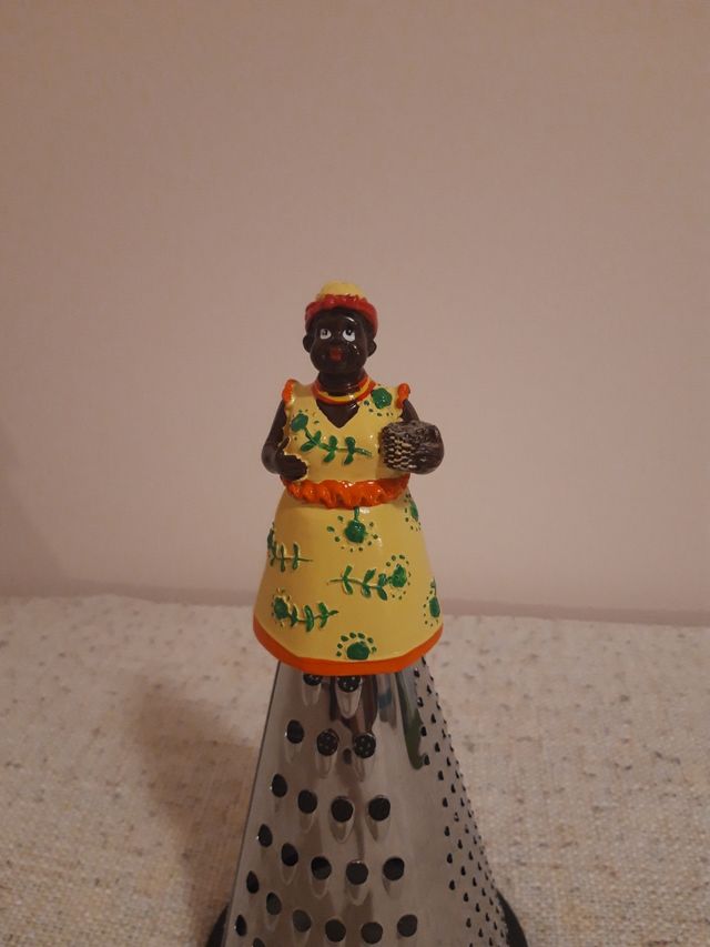 Grattugia donna in acciaio