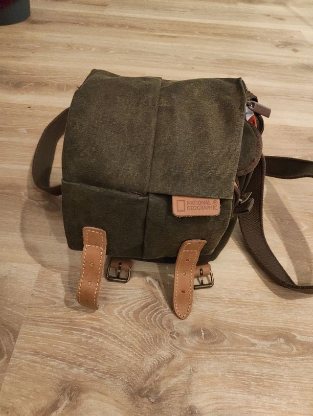 Bolsa National Geographic en perfecto estado