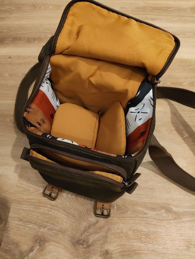 Bolsa National Geographic en perfecto estado