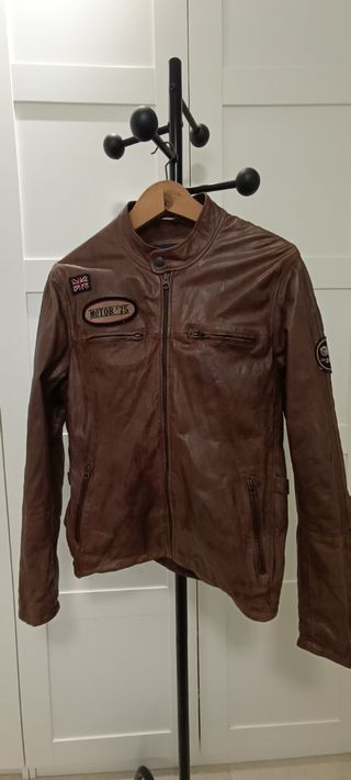 Chaqueta de cuero marrón Zara