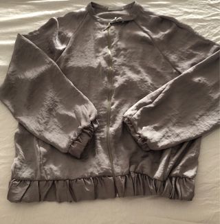Bomber gris plata Zara