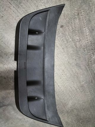 Moldura portón trasero Seat Leon MK2
