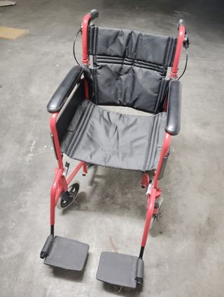 Silla de ruedas plegable