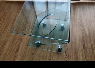 Mesa auxiliar de cristal moderna
