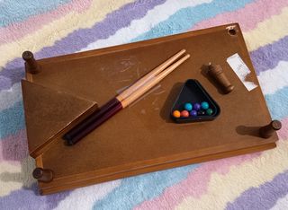 Mini mesa de billar de madera