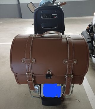 Maleta de cuero para moto