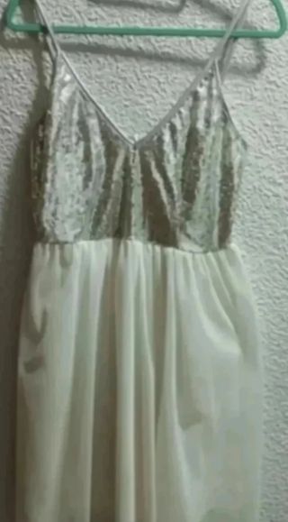 Mono de fiesta plateado y blanco Shein Talla M