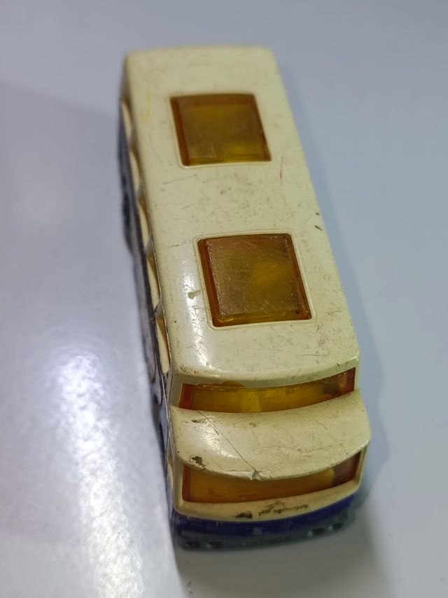 BUS AIRPORT COACH DE 1977 1/64 MATCHBOX SUPERFAST